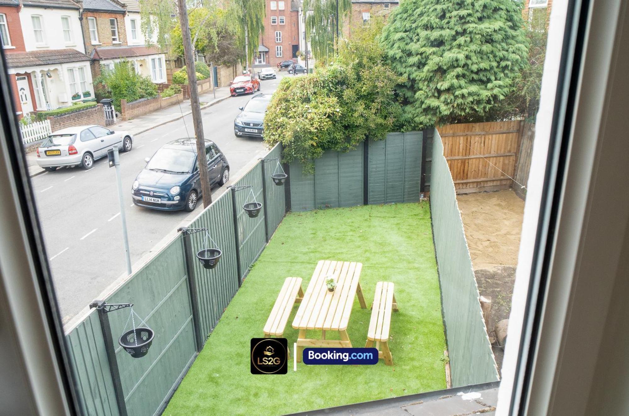 Stunning House By Ls2G Short Lets & Serviced Accommodation Greater London With Free Wifi Exteriör bild