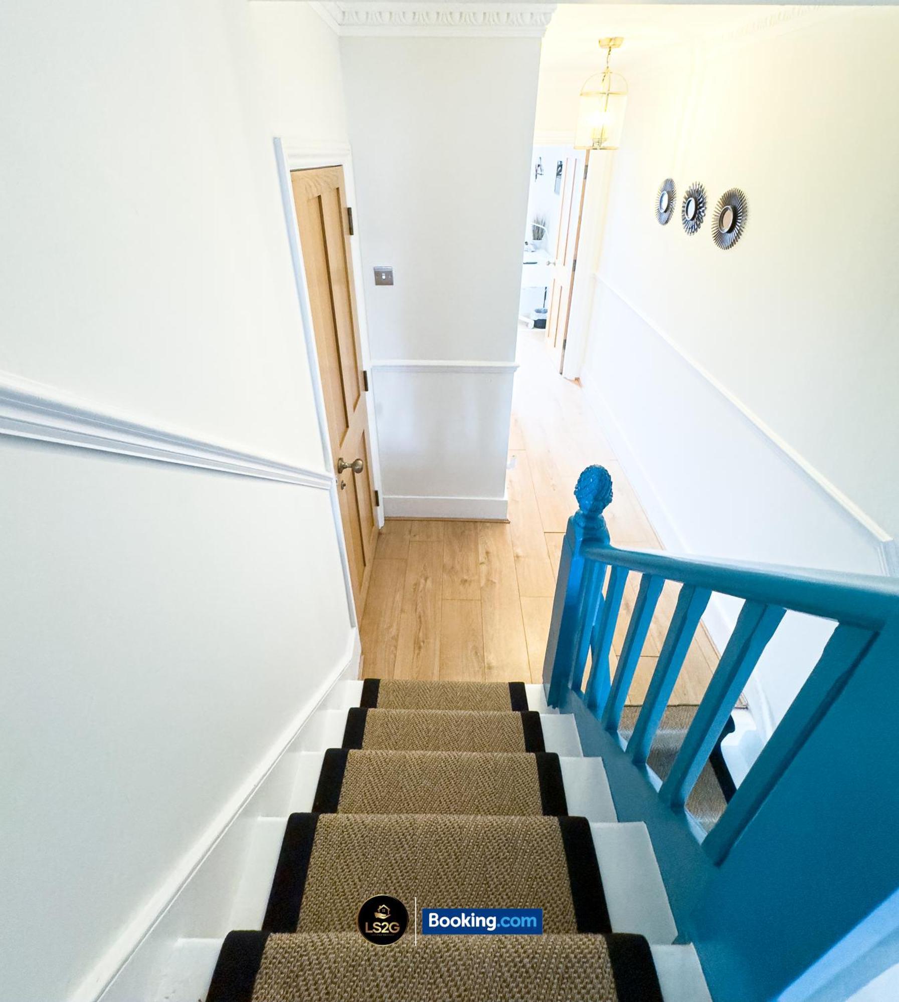 Stunning House By Ls2G Short Lets & Serviced Accommodation Greater London With Free Wifi Exteriör bild
