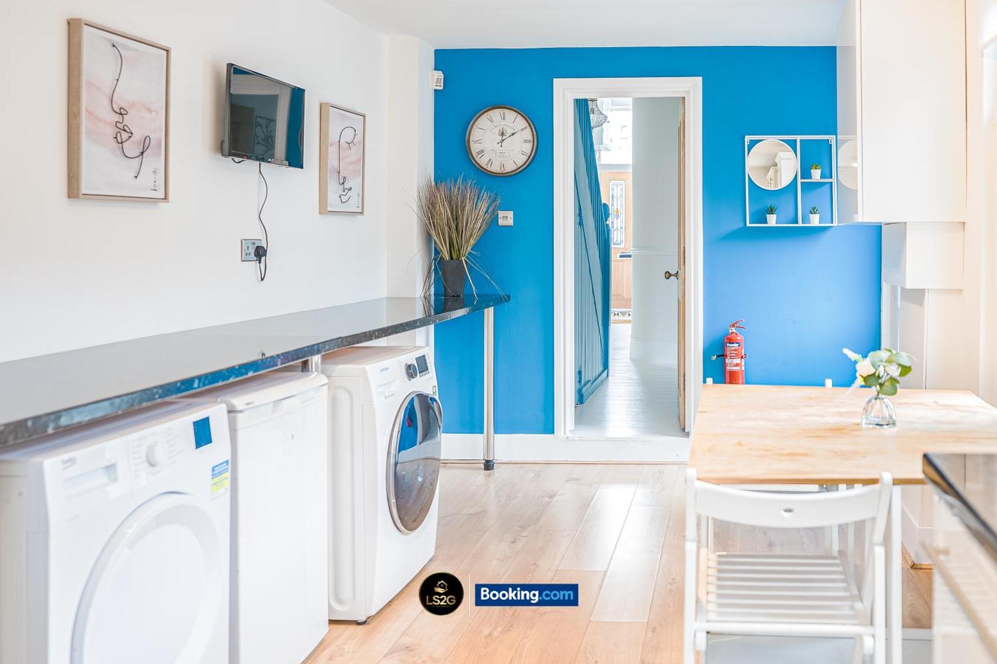 Stunning House By Ls2G Short Lets & Serviced Accommodation Greater London With Free Wifi Exteriör bild