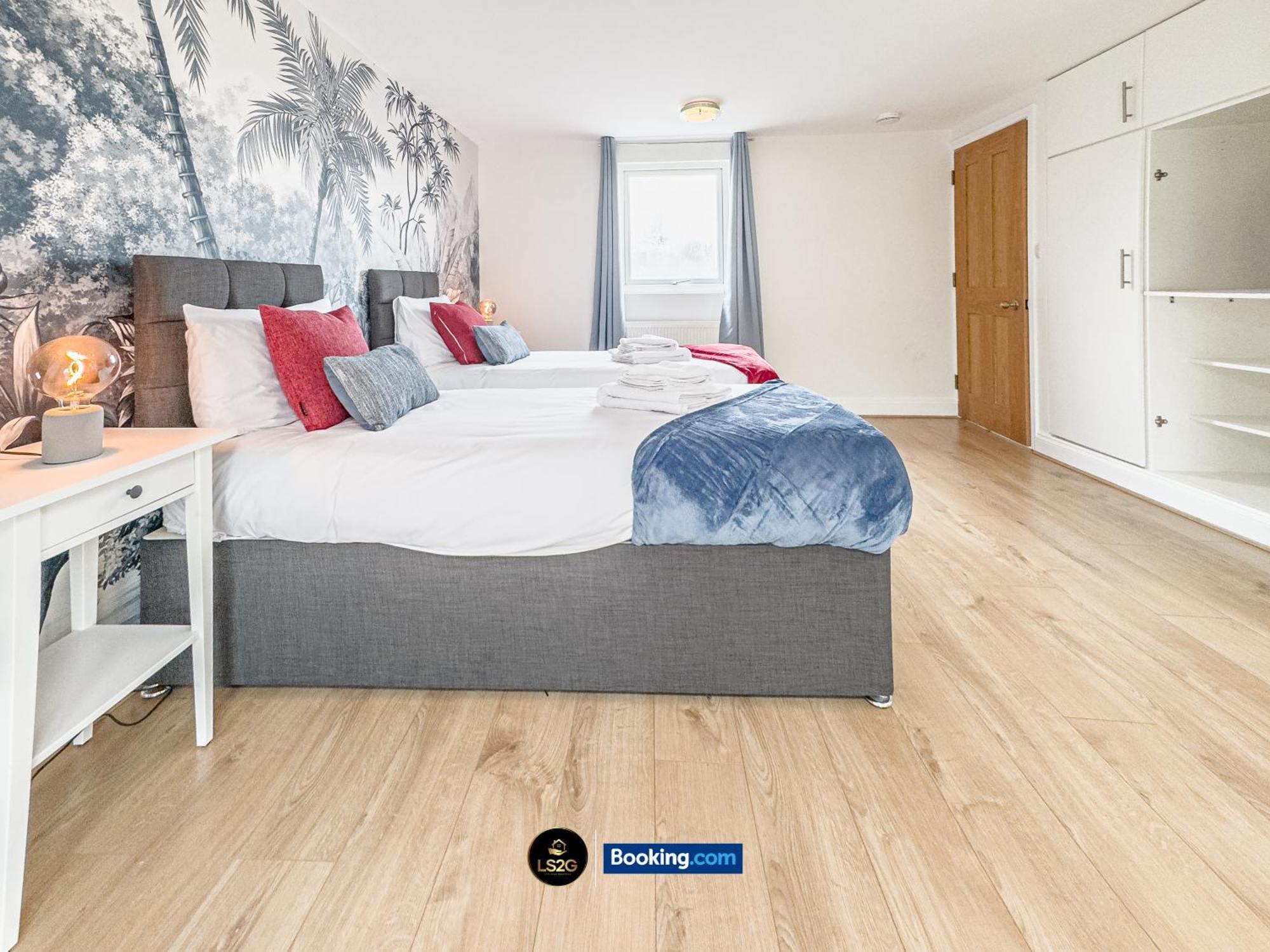 Stunning House By Ls2G Short Lets & Serviced Accommodation Greater London With Free Wifi Exteriör bild