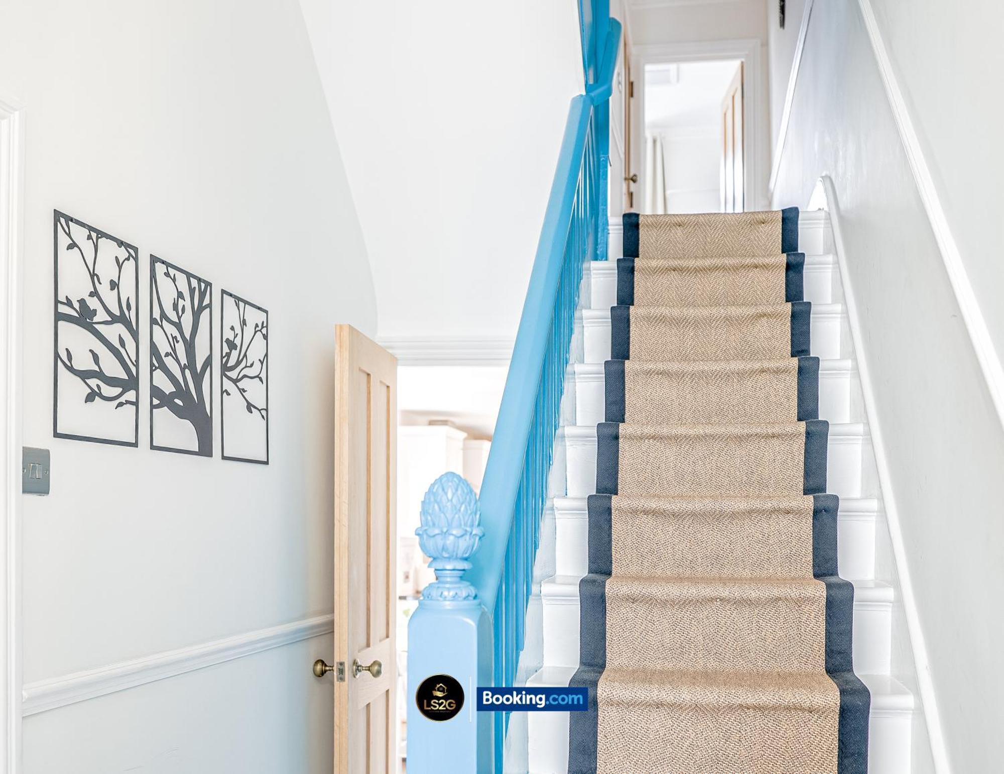 Stunning House By Ls2G Short Lets & Serviced Accommodation Greater London With Free Wifi Exteriör bild