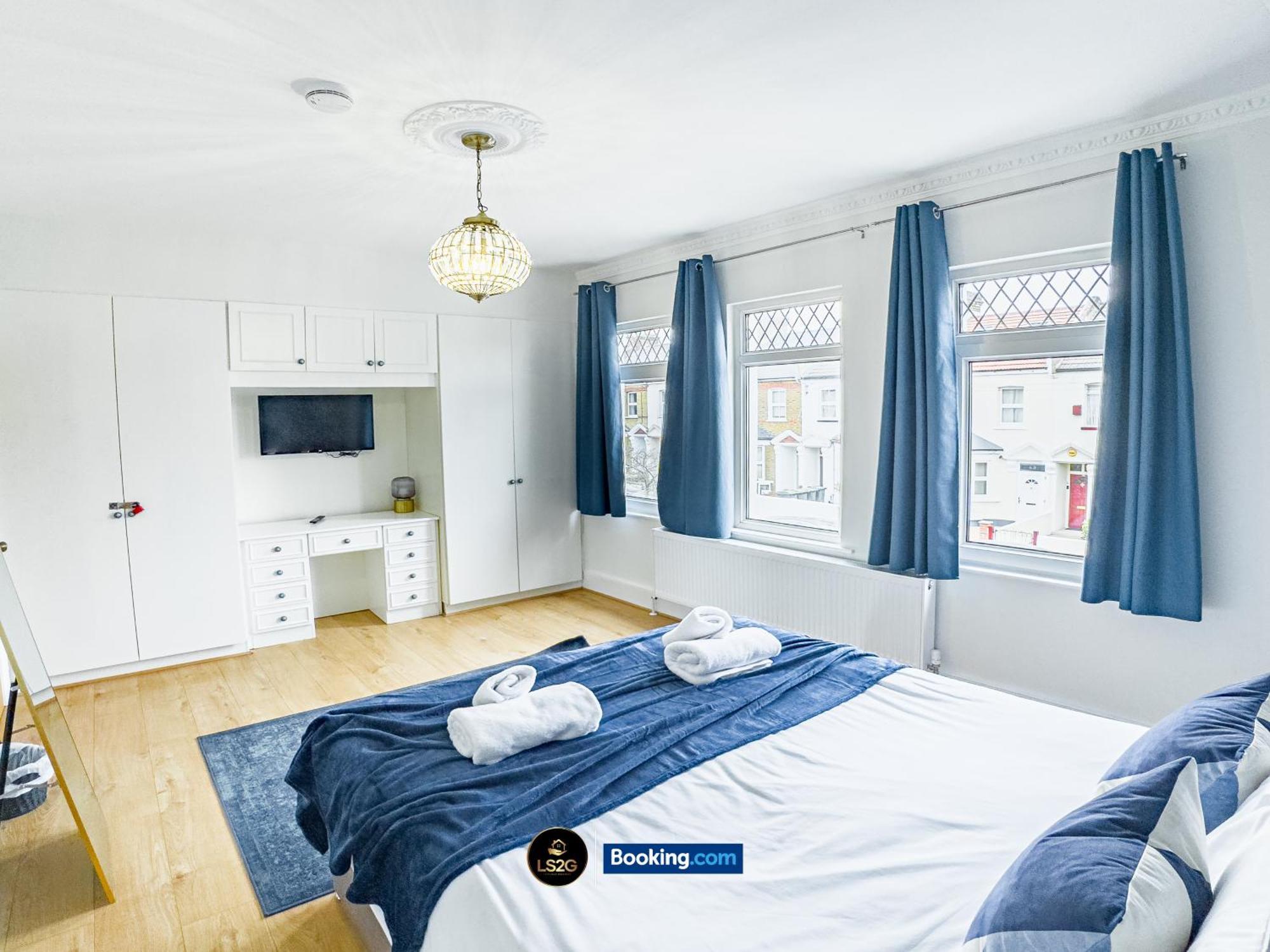 Stunning House By Ls2G Short Lets & Serviced Accommodation Greater London With Free Wifi Exteriör bild