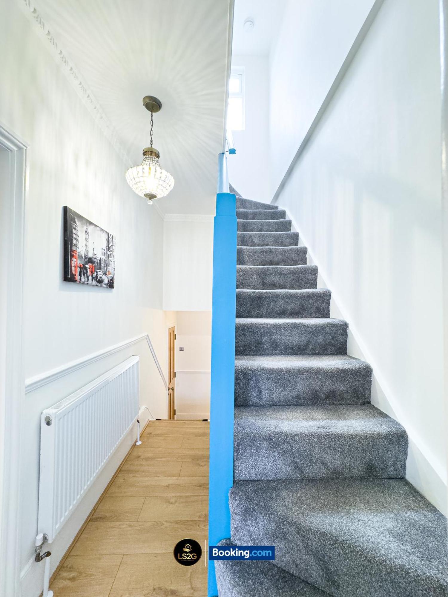 Stunning House By Ls2G Short Lets & Serviced Accommodation Greater London With Free Wifi Exteriör bild